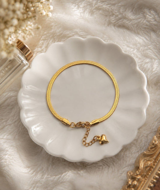 Lakshri Aura Snake Chain Bracelet