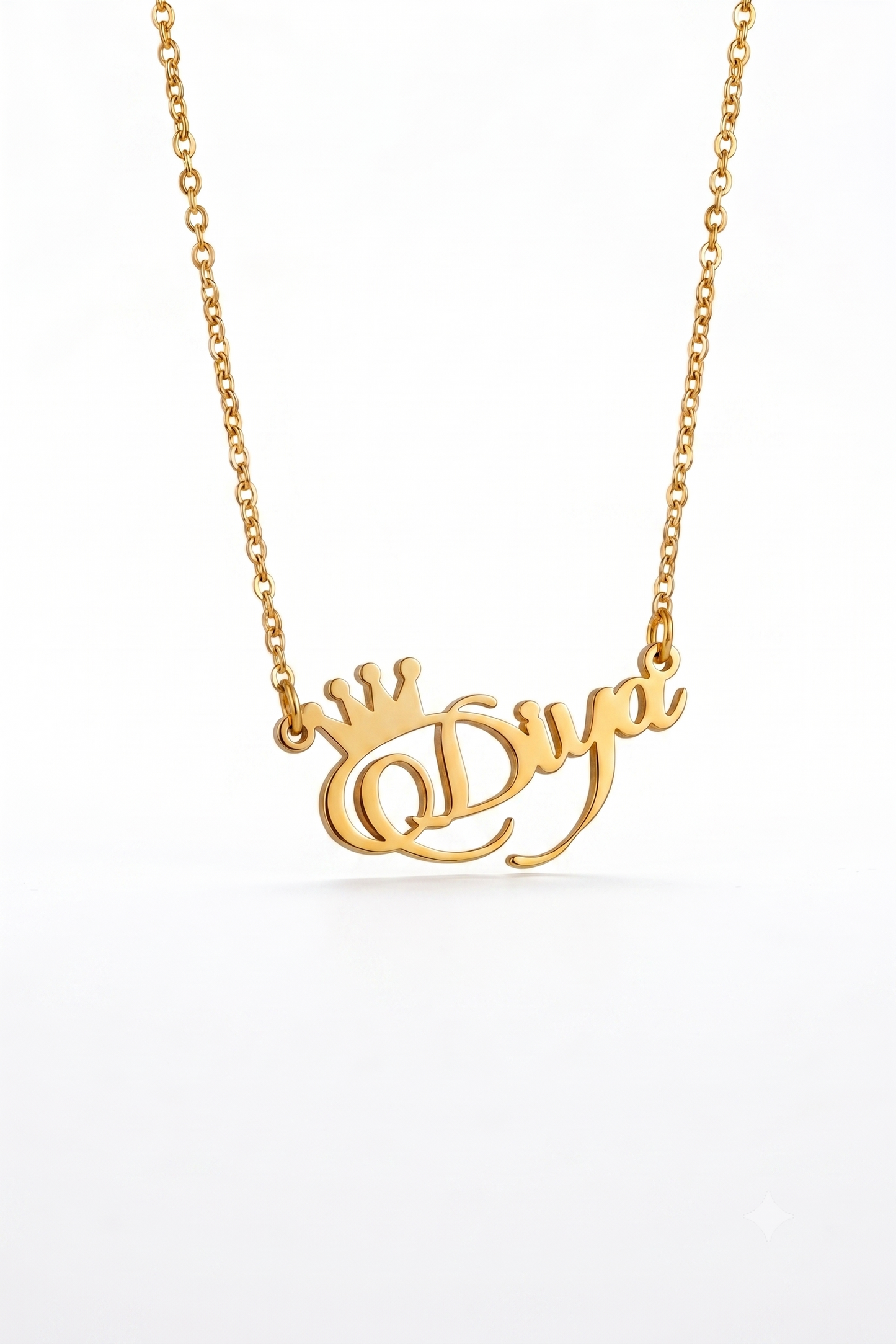 Close-up of personalised name necklace in 18K gold plating