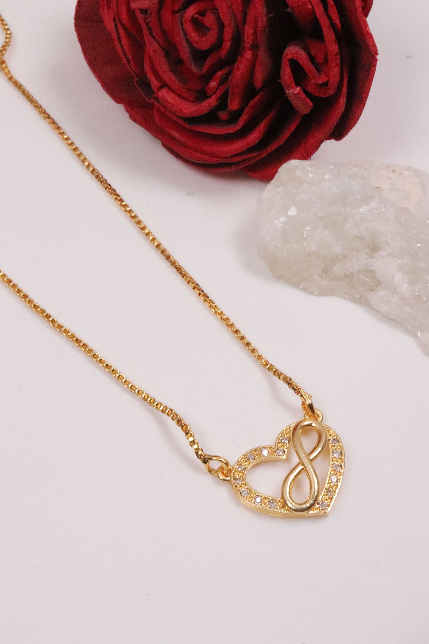 Stella Heart Chain Pendant