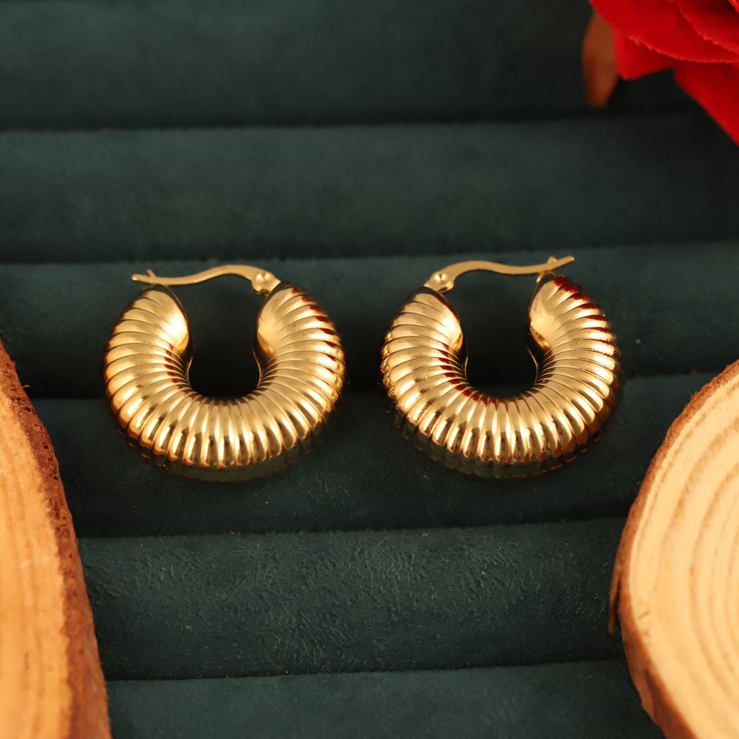 Vintage Gold Ribbed Hoop Earring