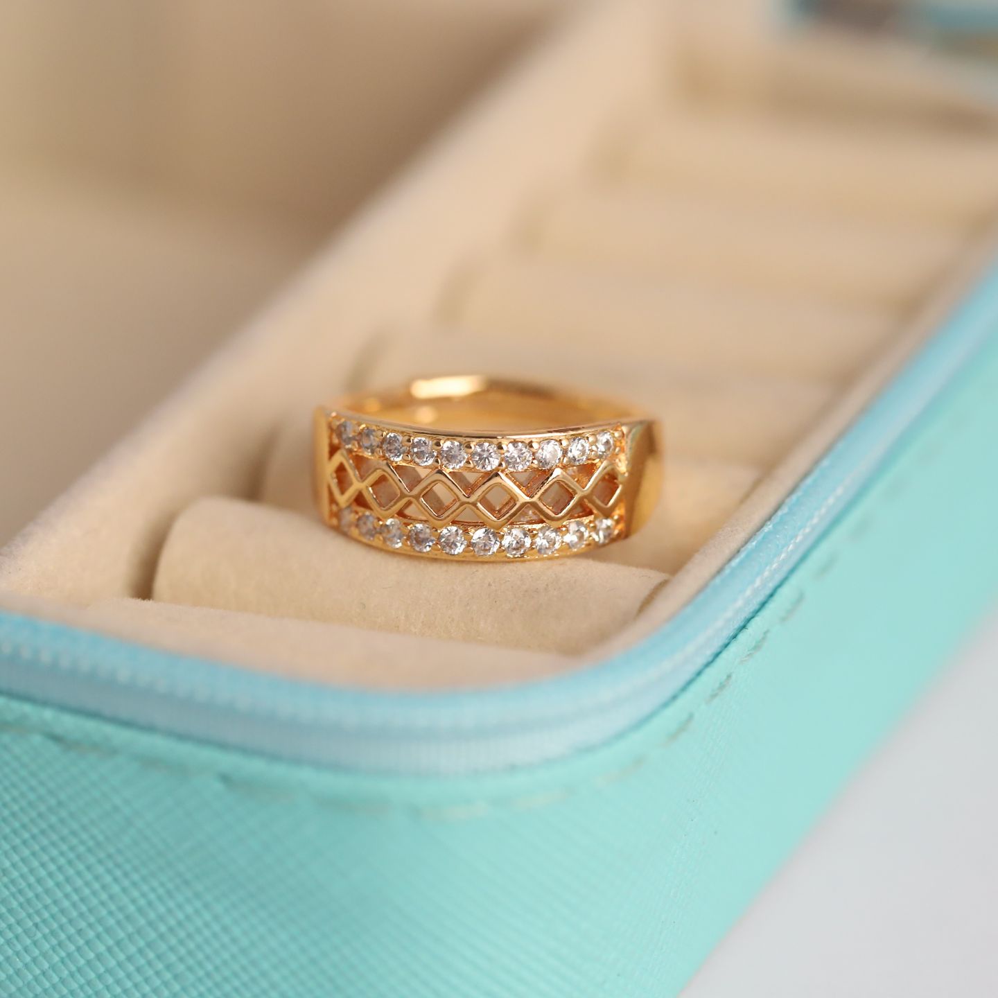 Spark Weave Ring