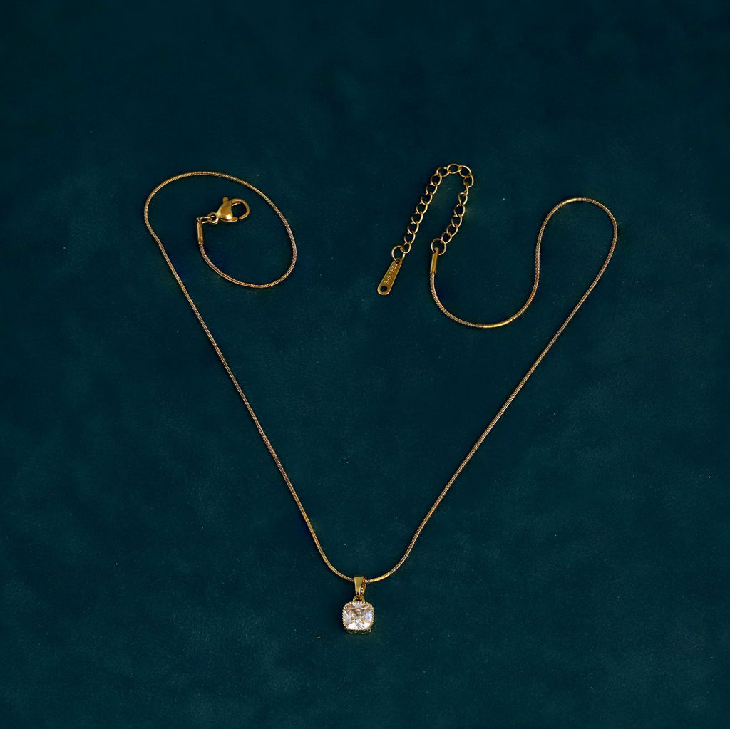 Minimalist Solitaire-Style Crystal Pendant Necklace