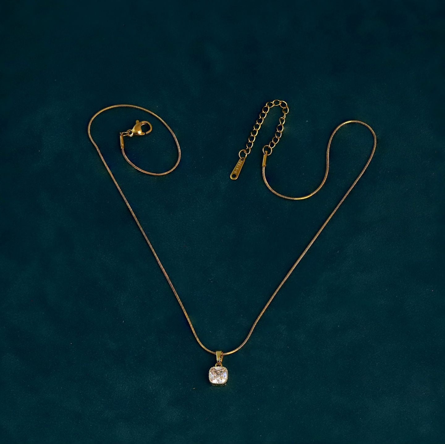 Minimalist Solitaire-Style Crystal Pendant Necklace