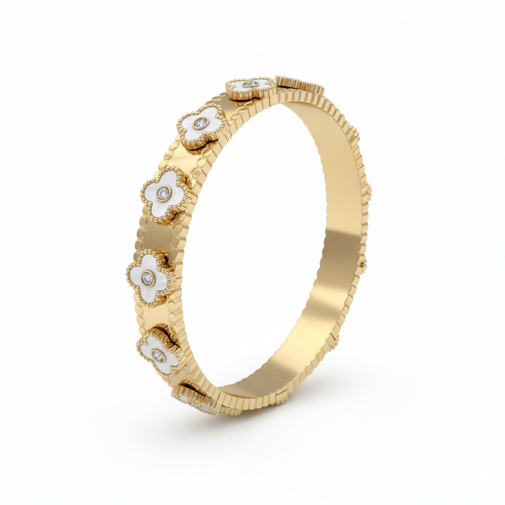 Aria Clover Bangle