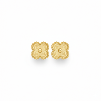 Eternal Clover Stud Earring