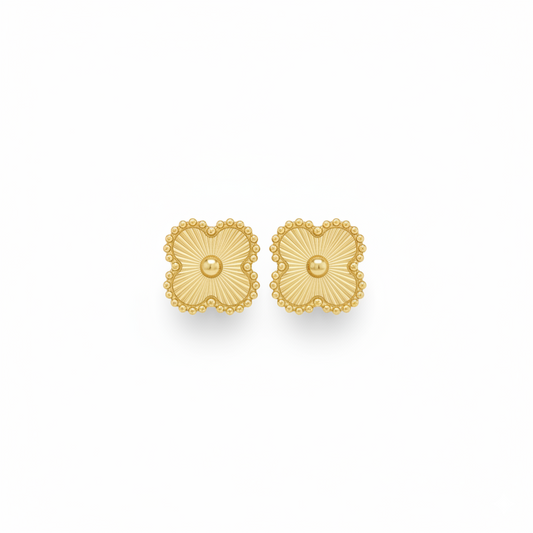 Eternal Clover Stud Earring