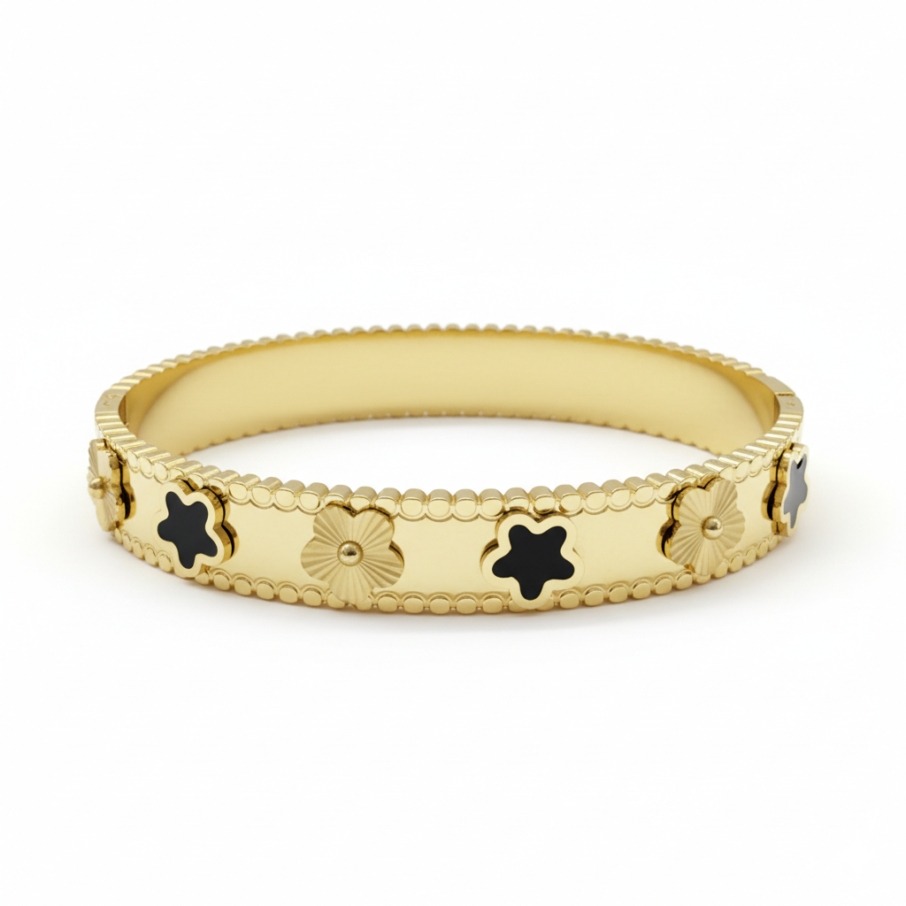 Aria Clover Bangle