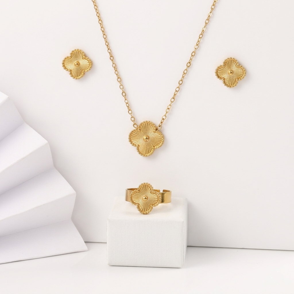 Golden Clover Royale Jewellery Set