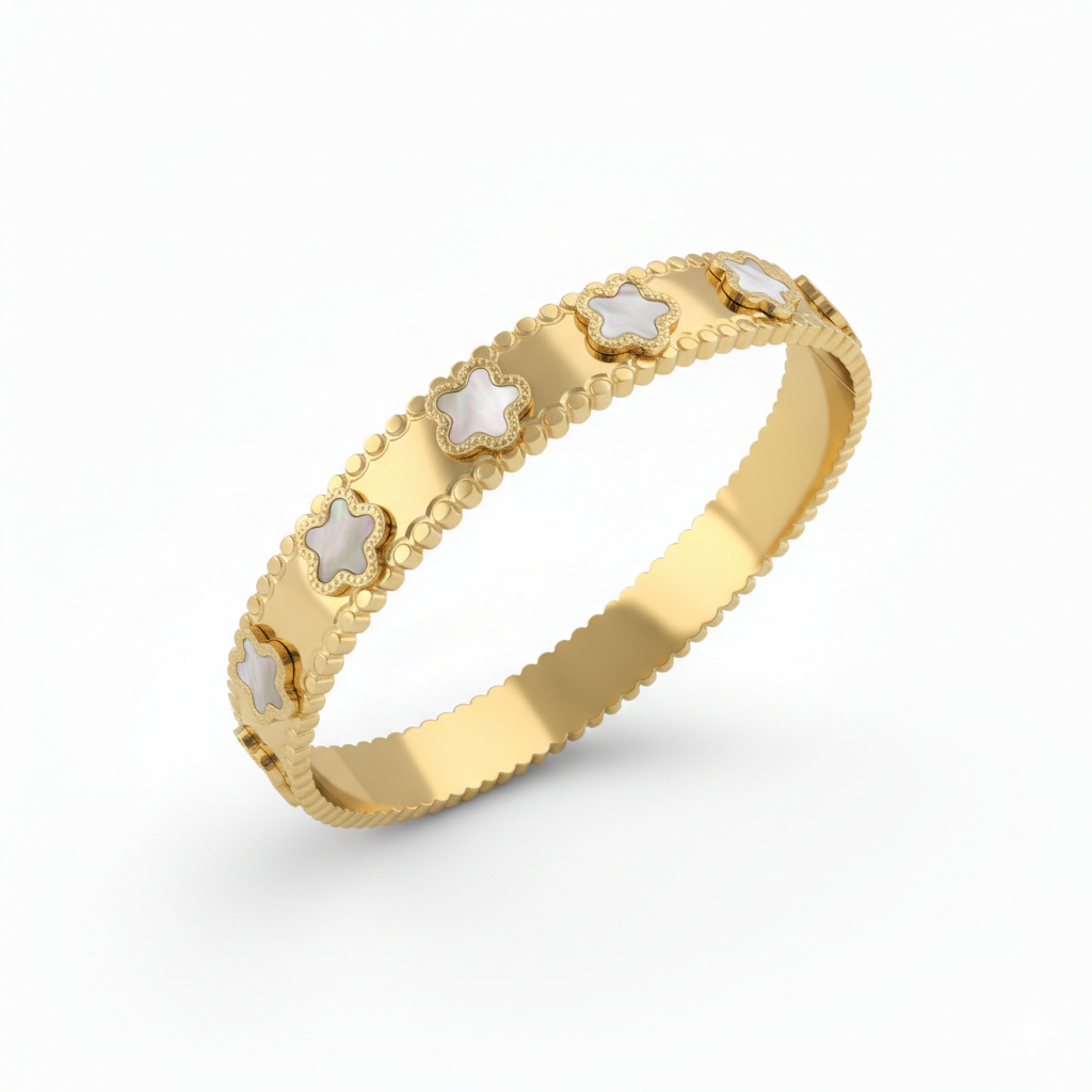 Aria Clover Bangle