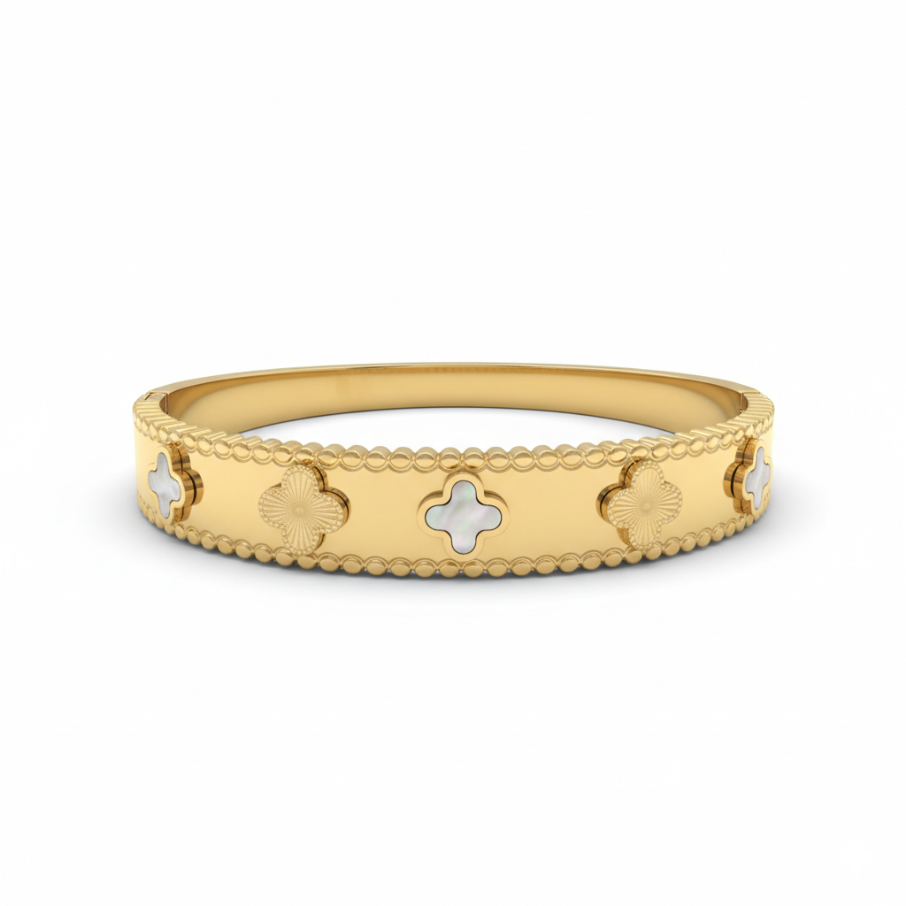 Aria Clover Bangle
