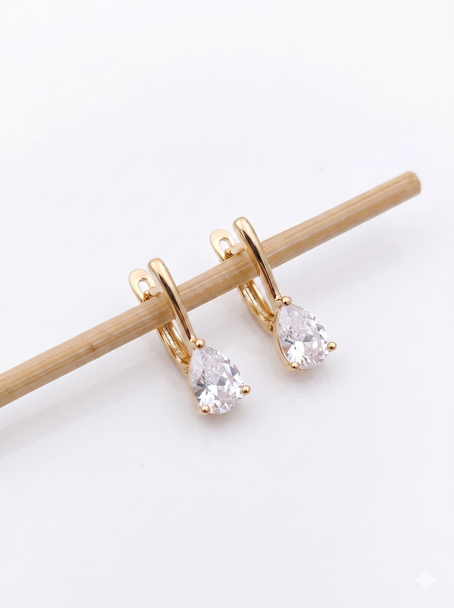 Lumina Drop Earrings
