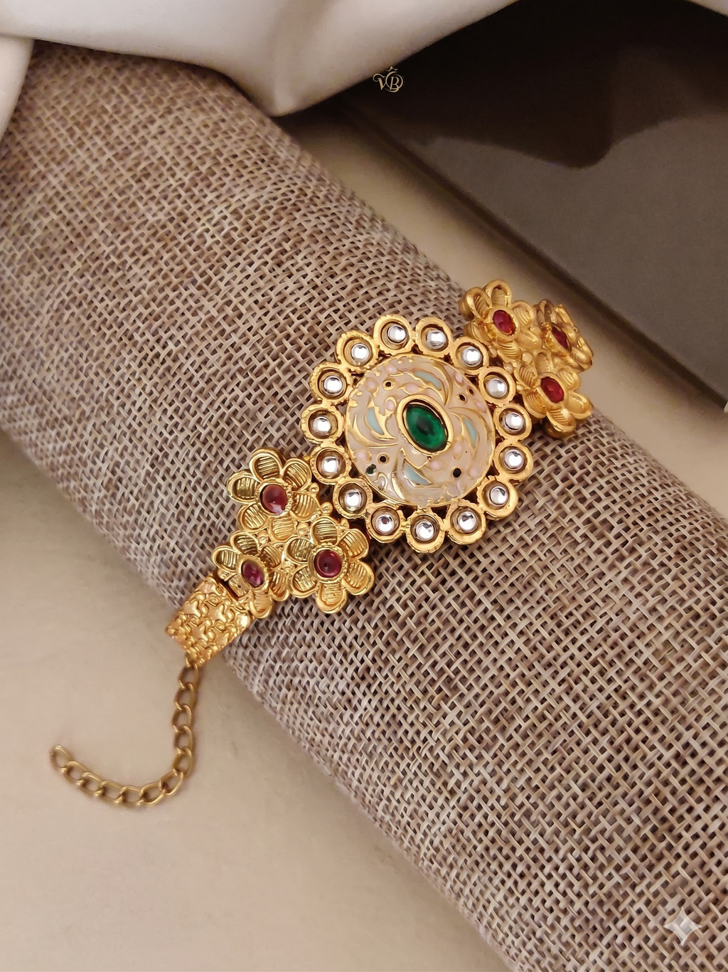 Traditional Meenakari Bangle With Emerald-Green And Polki-Style Accents