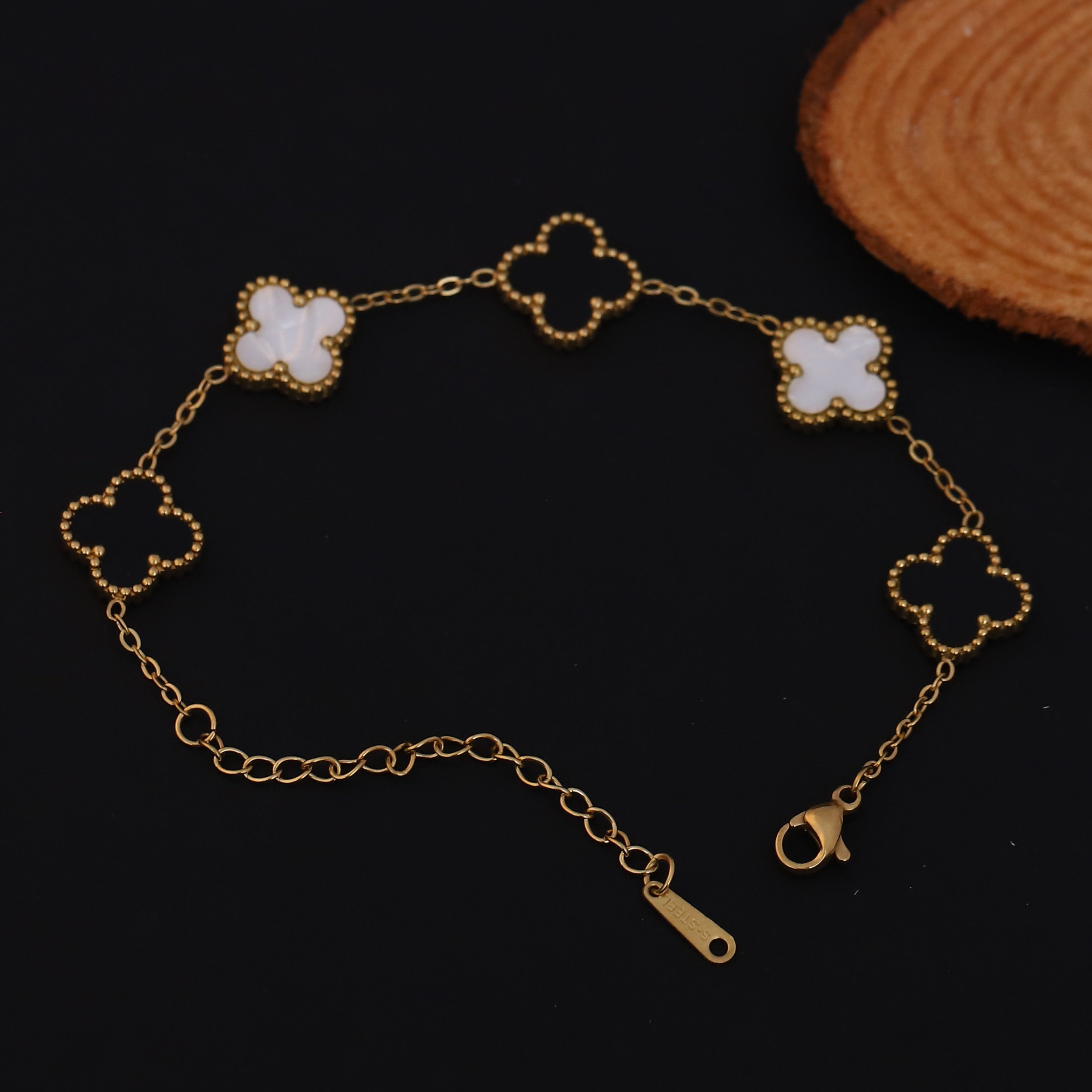 Premium Gold-Plated Four Leaf Clover Charm Bracelet