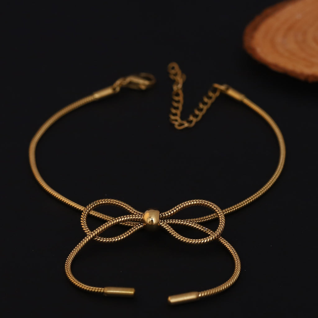 Golden Grace Bow Bracelet