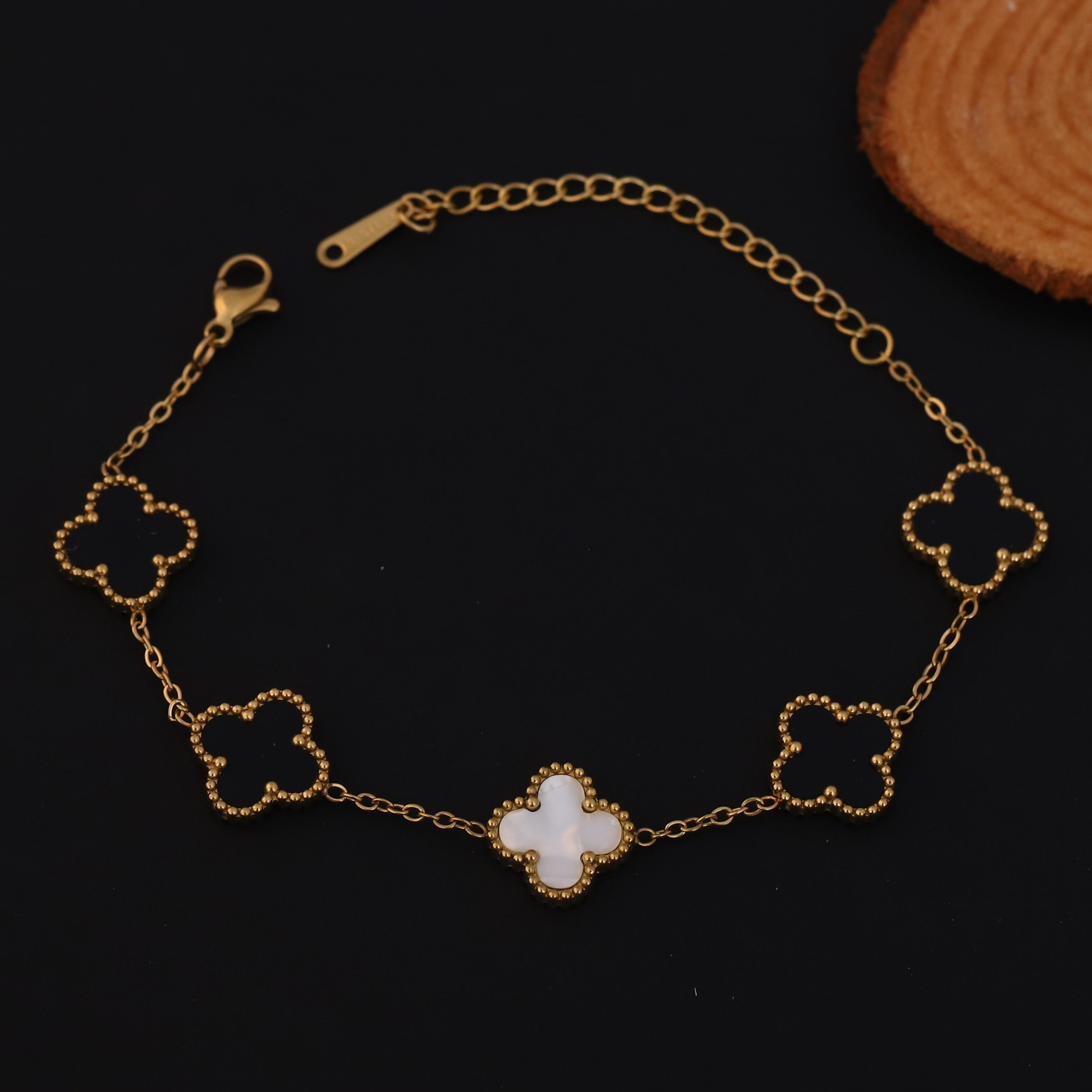Premium Gold-Plated Four Leaf Clover Charm Bracelet