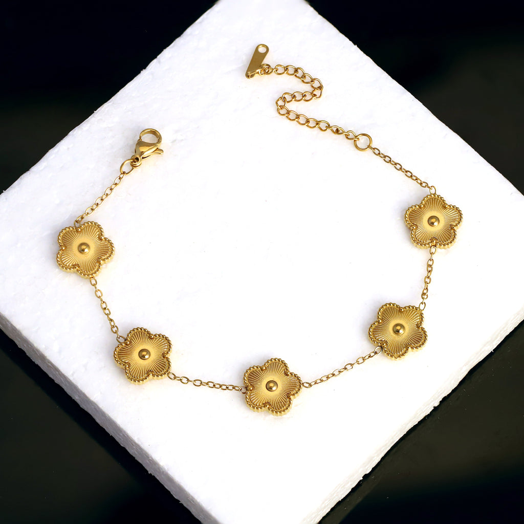 18K Gold Plated Clover Bracelet – Luxury Floral Charm Bracelet for Women