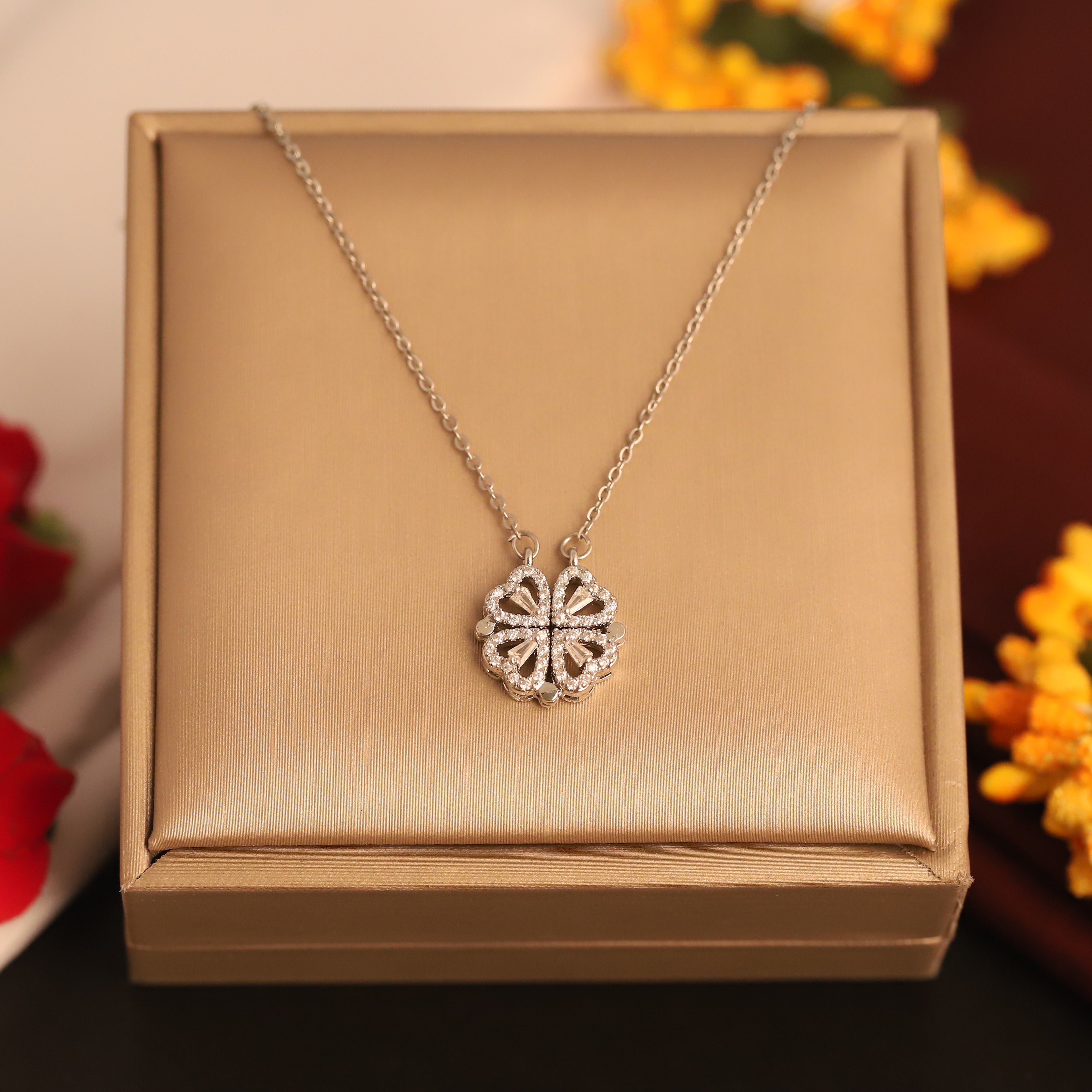 Leaf Clover Pendant Necklace