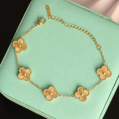 18K Gold Plated Clover Bracelet – Luxury Floral Charm Bracelet for Women