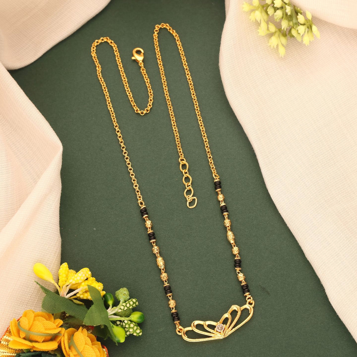 Riyana Lotus Gold Mangalsutra