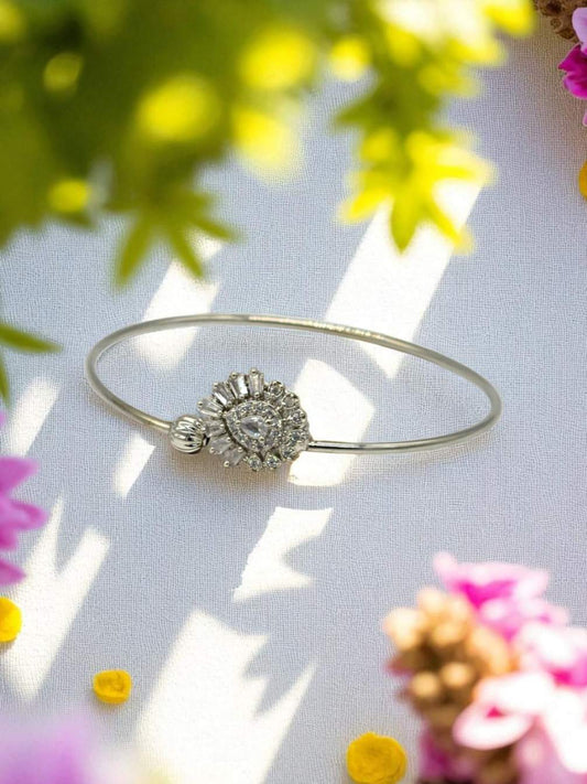 Silver Dewdrop Heart Open Bangle