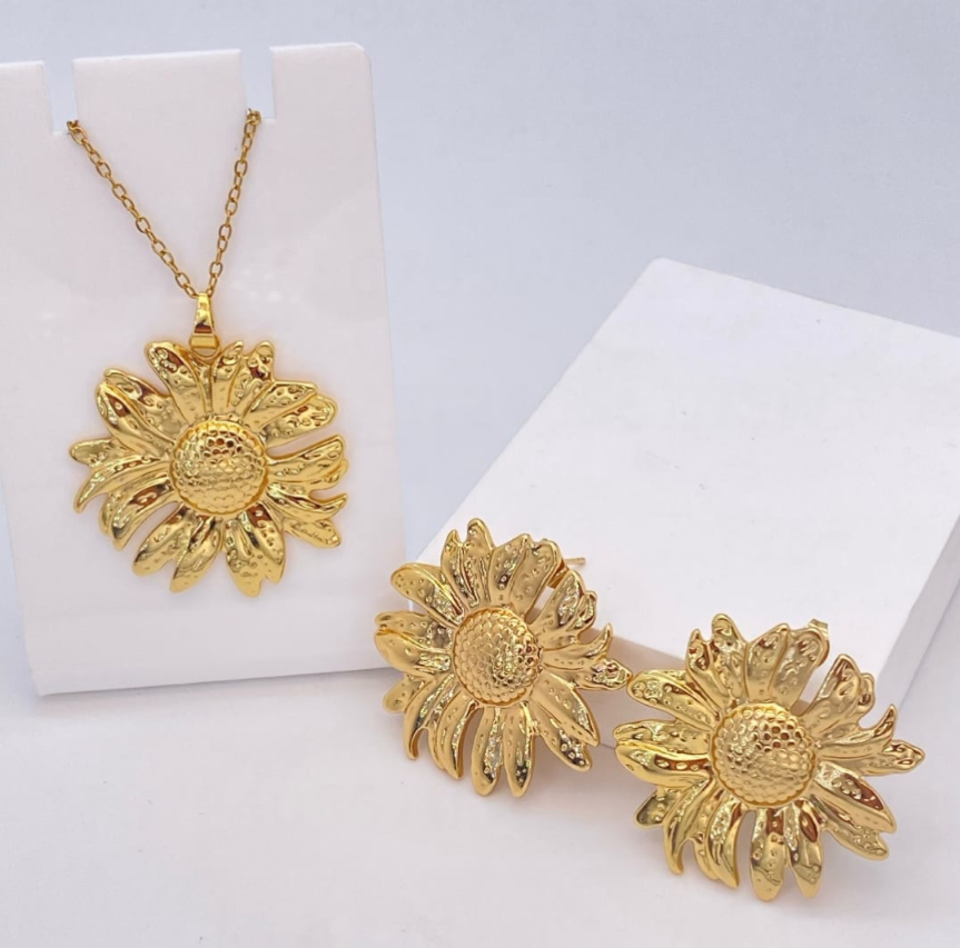 Elegant Sunflower Set