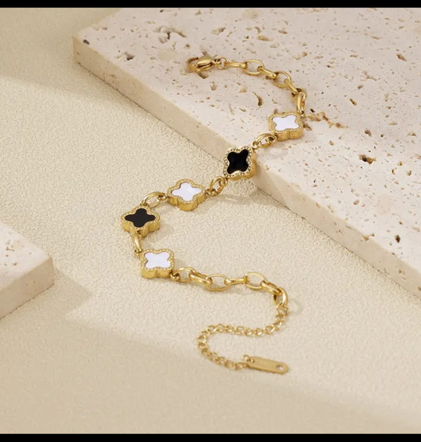 Premium Gold-Plated Four Leaf Clover Charm Bracelet