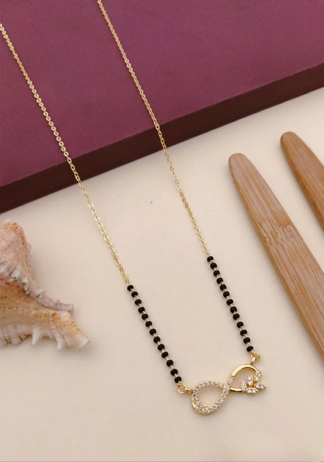 Lakshri Infinity Glow Mangalsutra