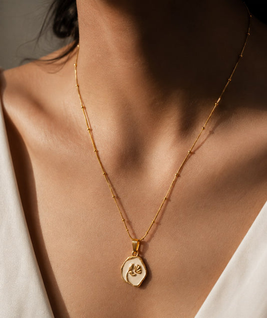 Lakshri Ivory Bloom Pendant Chain